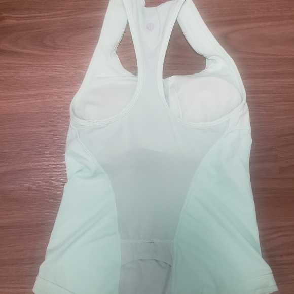 Lululemon race back top - Picture 4 of 6